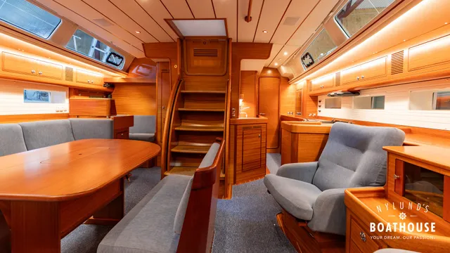 Hallberg-Rassy 57