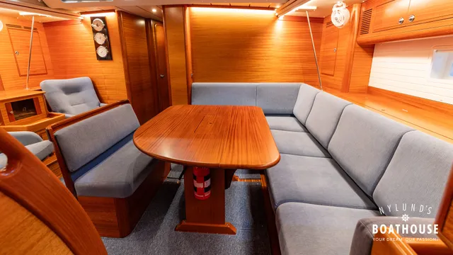Hallberg-Rassy 57