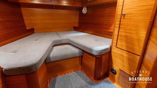 Hallberg-Rassy 57