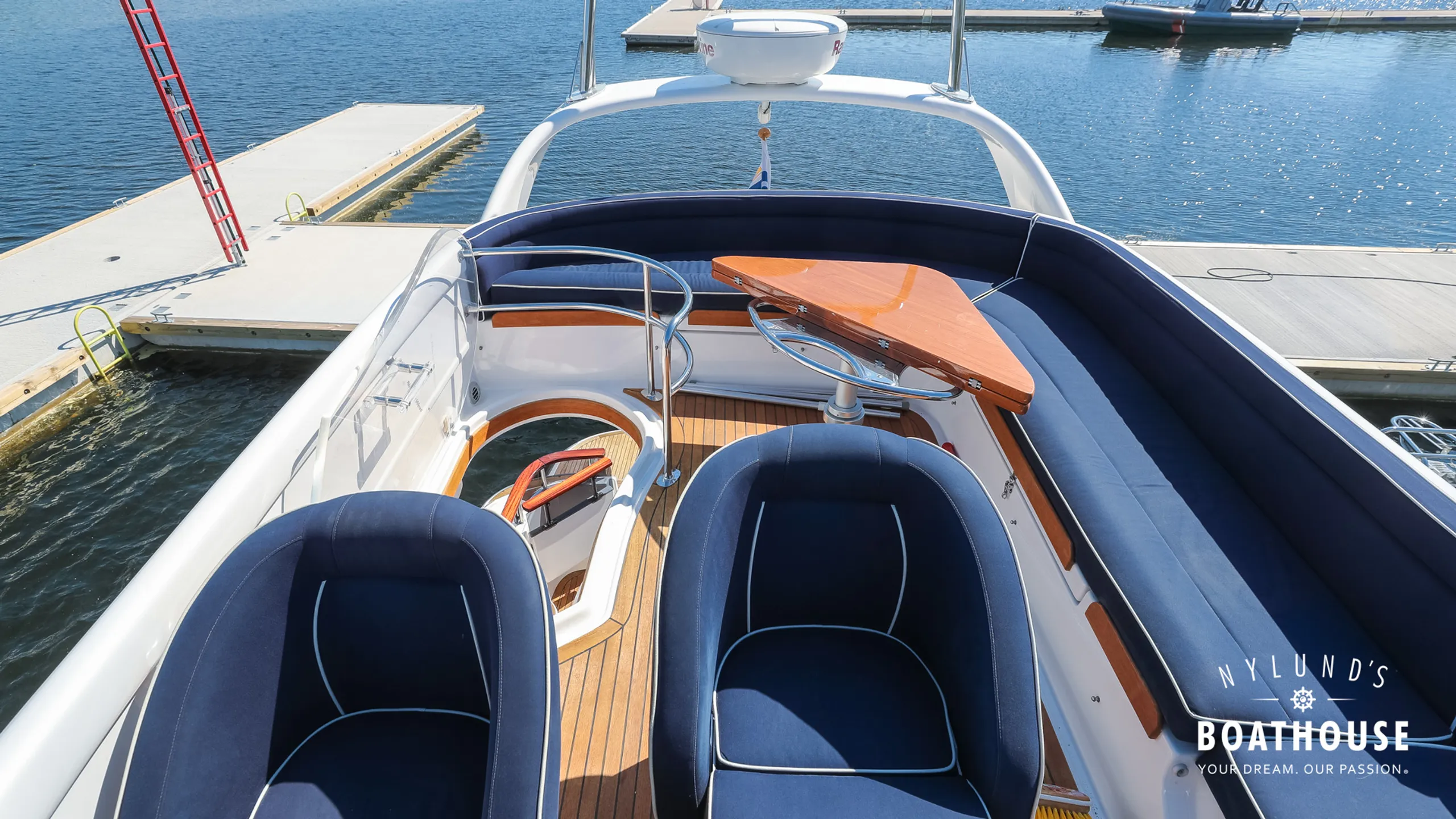 Nord West 370 Flybridge - Image 31