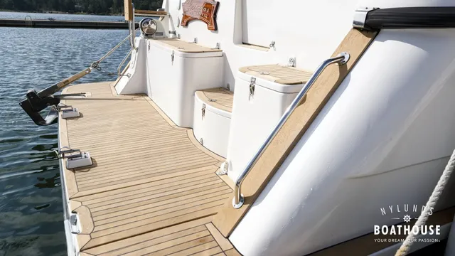 Nord West 390 Flybridge