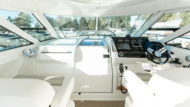Sea Ray 450 Sundancer