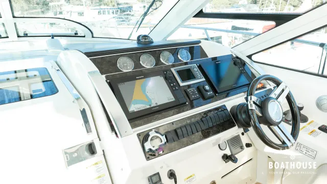 Sea Ray 450 Sundancer