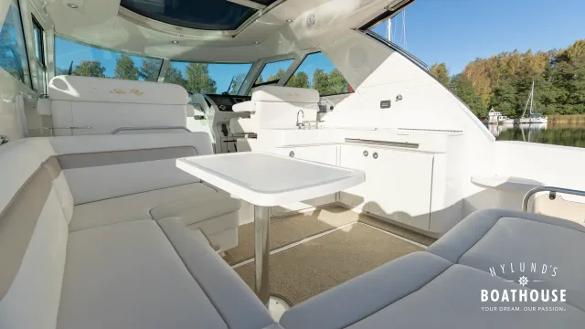 Sea Ray 450 Sundancer