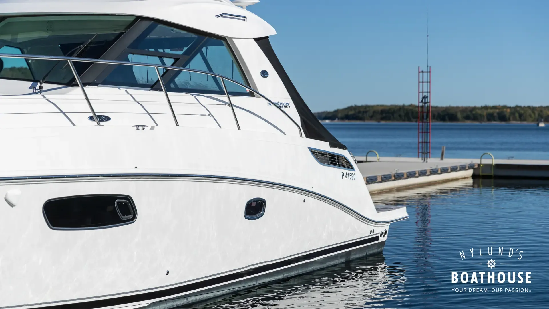Sea Ray 450 Sundancer - Image 3