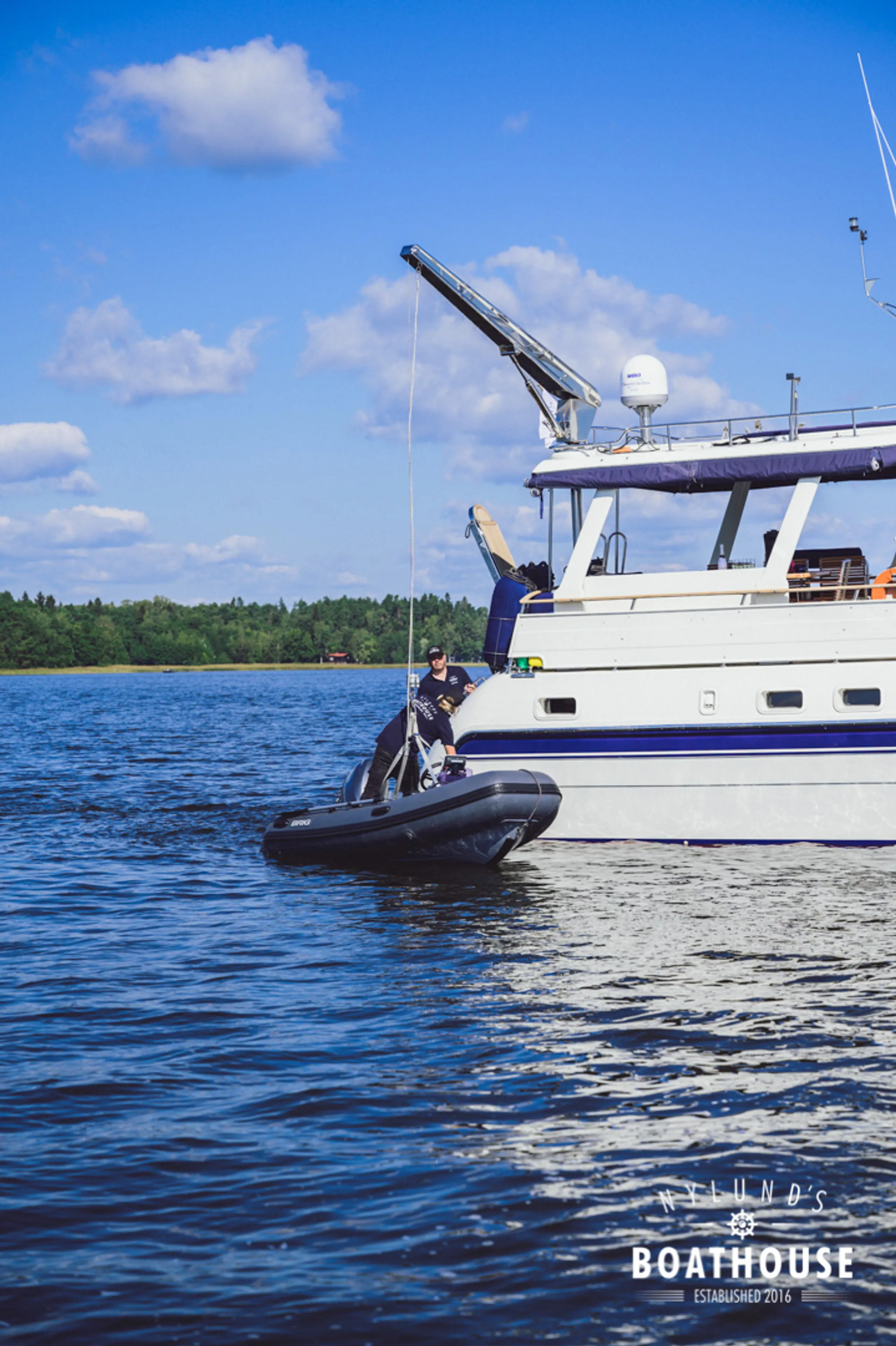 Trader 535 Signature - Image 31