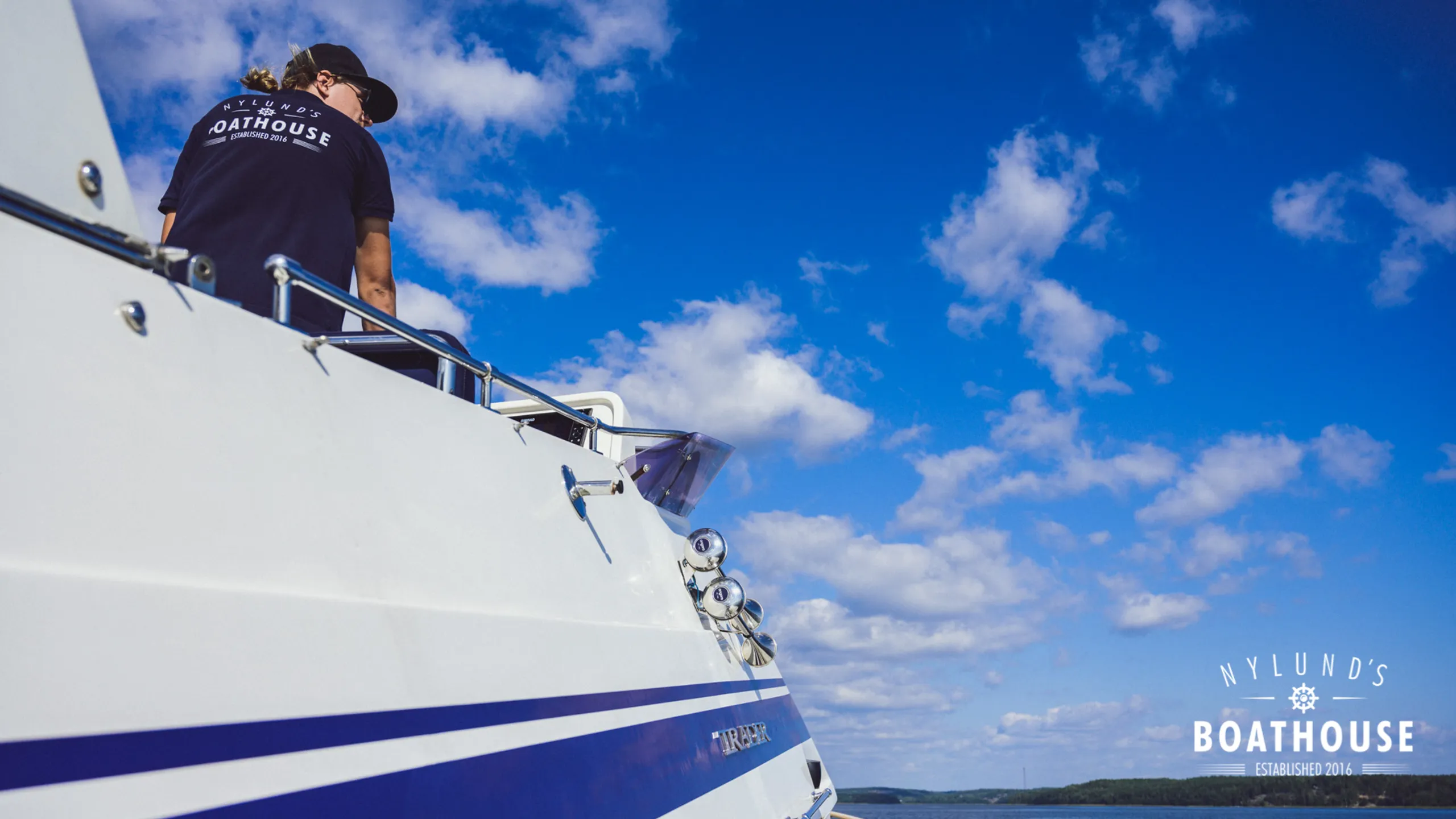 Trader 535 Signature - Image 39