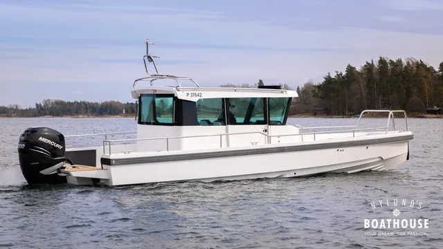 Axopar 28 Cabin