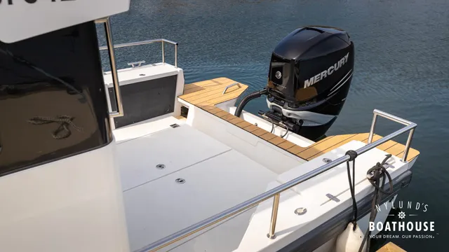Axopar 28 Cabin