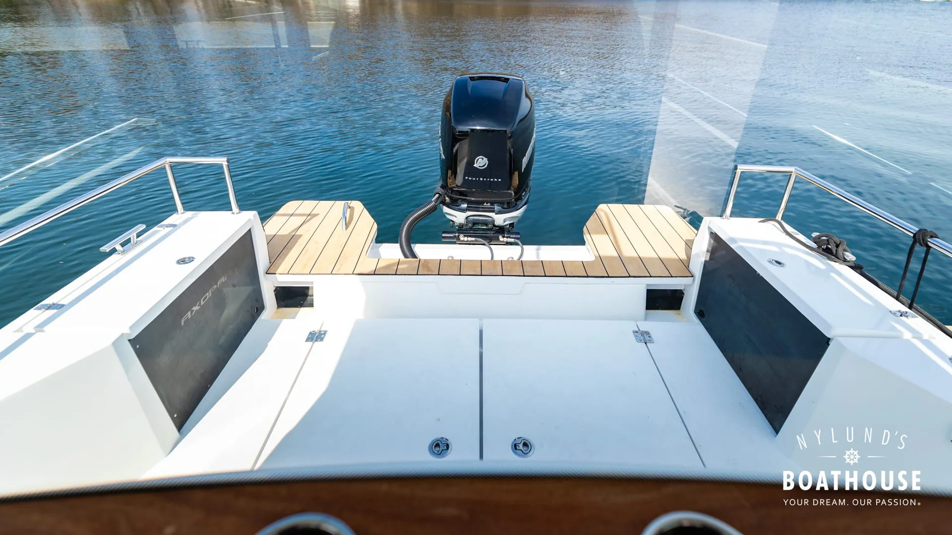 Axopar 28 Cabin - Image 30