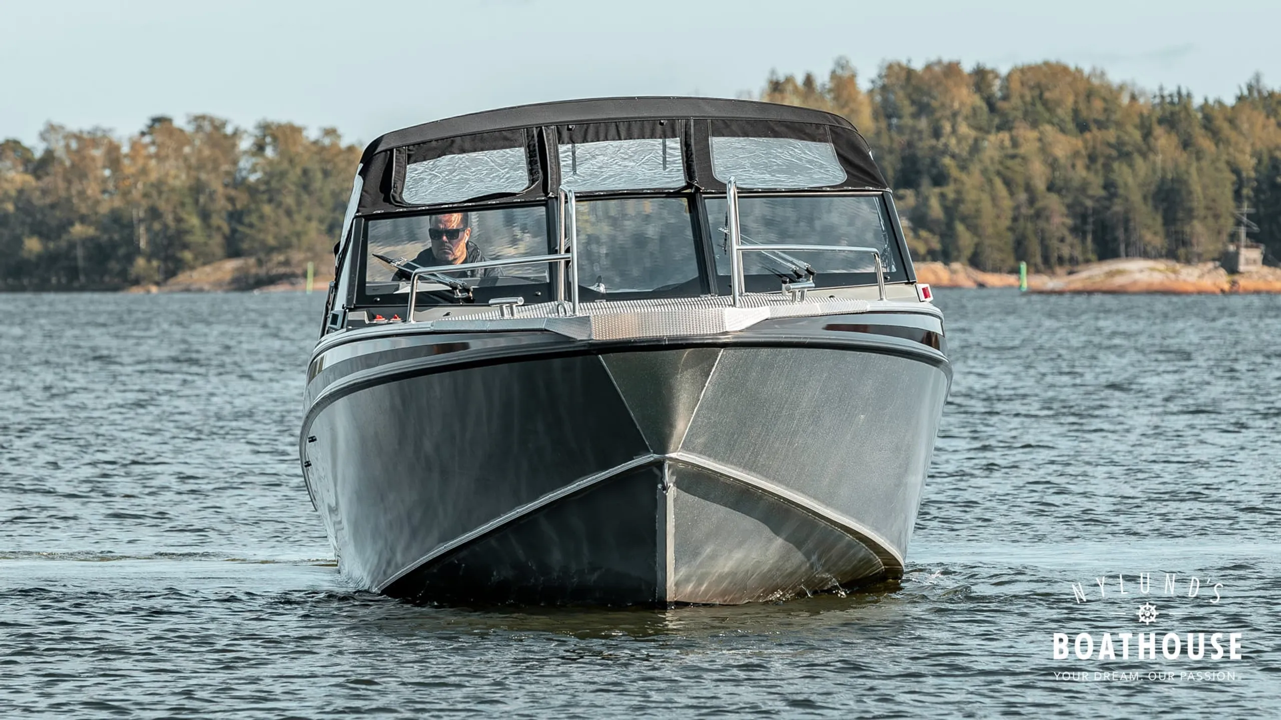 Buster Phantom - Image 9