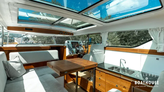 Delta 34 SW