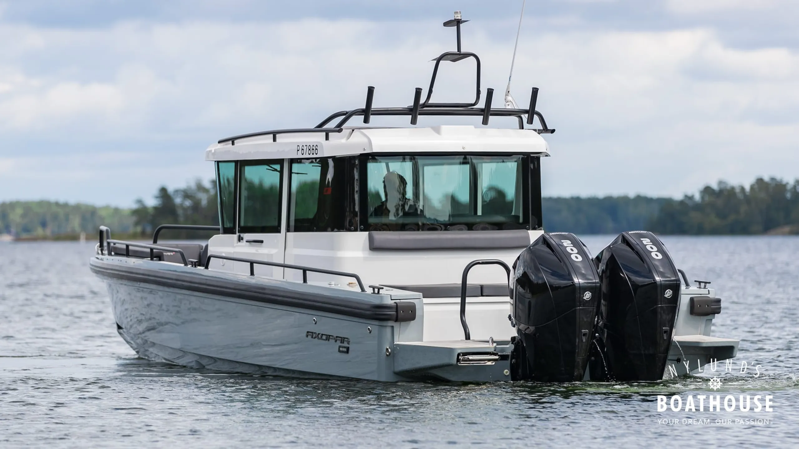 Axopar 28 Cabin - Brabus Line - Image 10