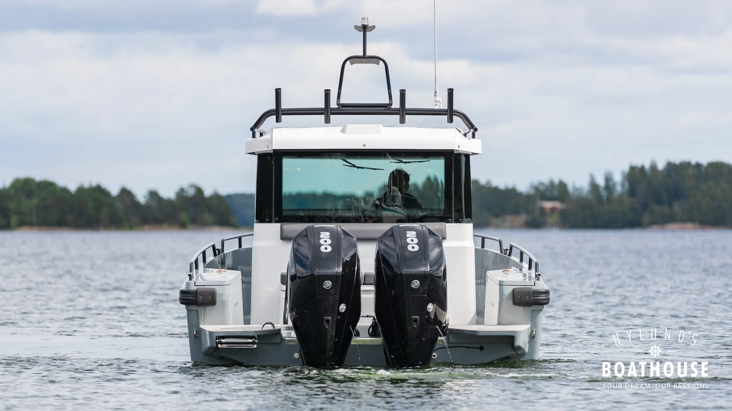 Axopar 28 Cabin - Brabus Line - Image 9