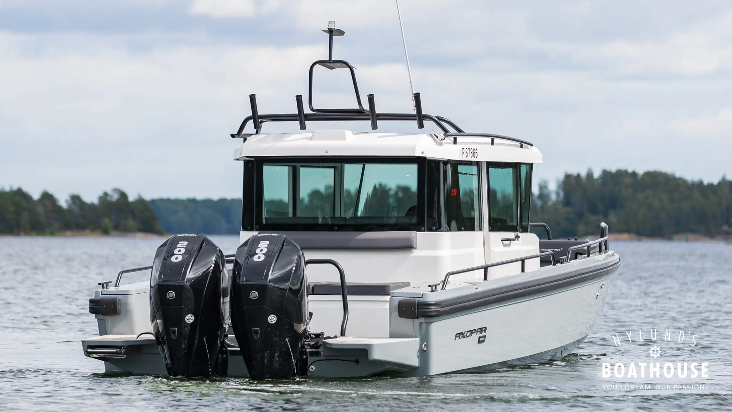 Axopar 28 Cabin - Brabus Line - Image 12