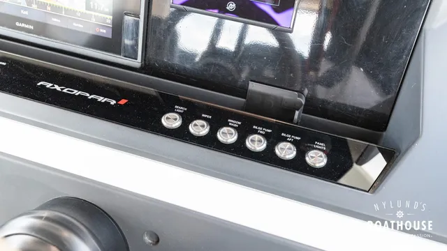 Axopar 28 Cabin - Brabus Line