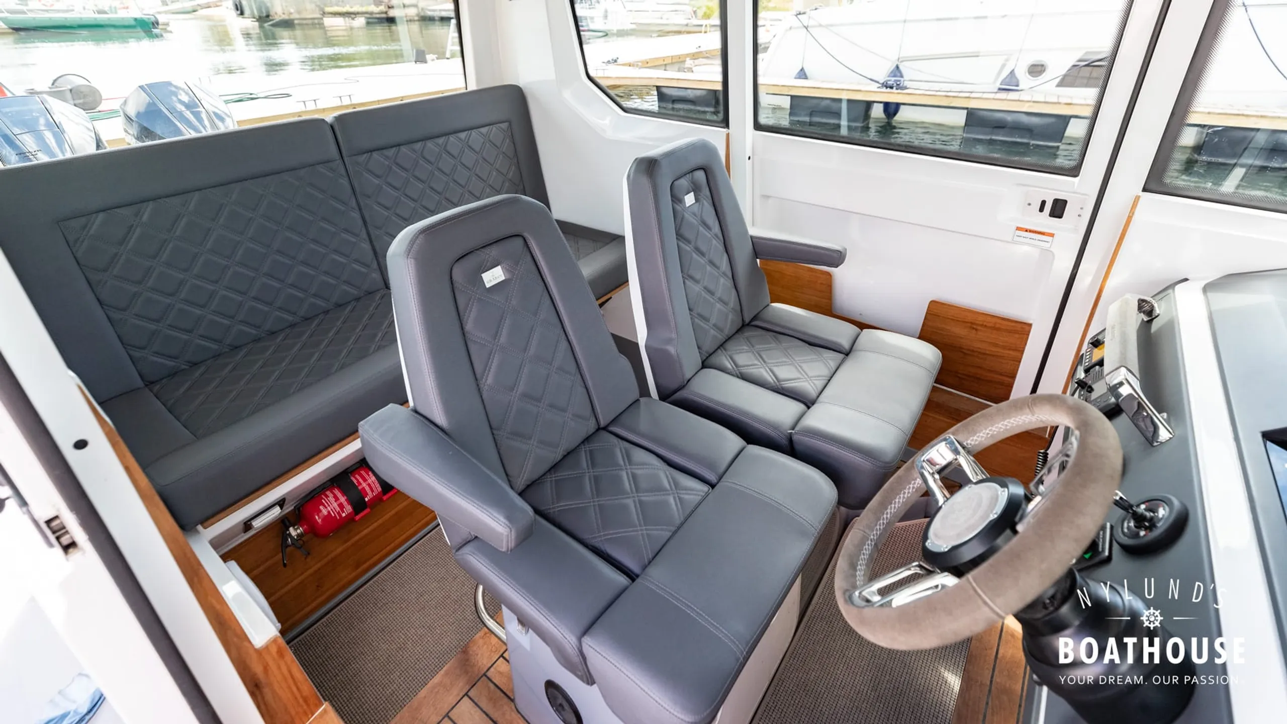 Axopar 28 Cabin - Brabus Line - Image 42