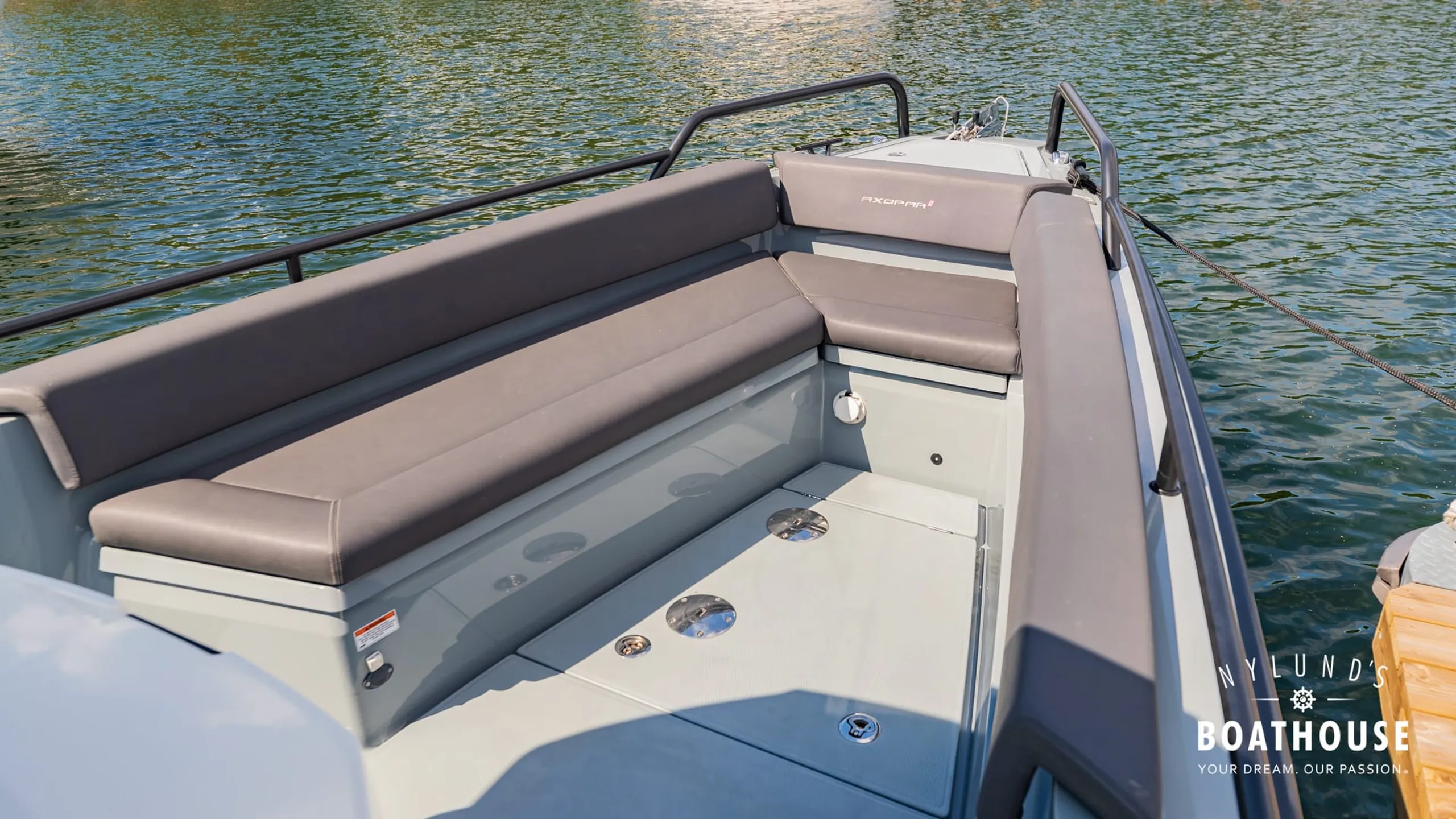 Axopar 28 Cabin - Brabus Line - Image 34
