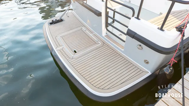 Sargo 28