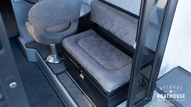 Vboats Voyager 700 Cabin