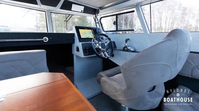 Vboats Voyager 700 Cabin