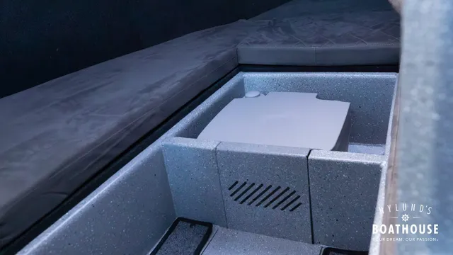 Vboats Voyager 700 Cabin