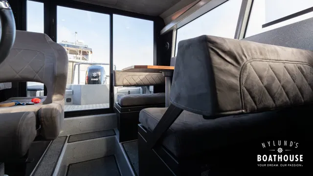 Vboats Voyager 700 Cabin