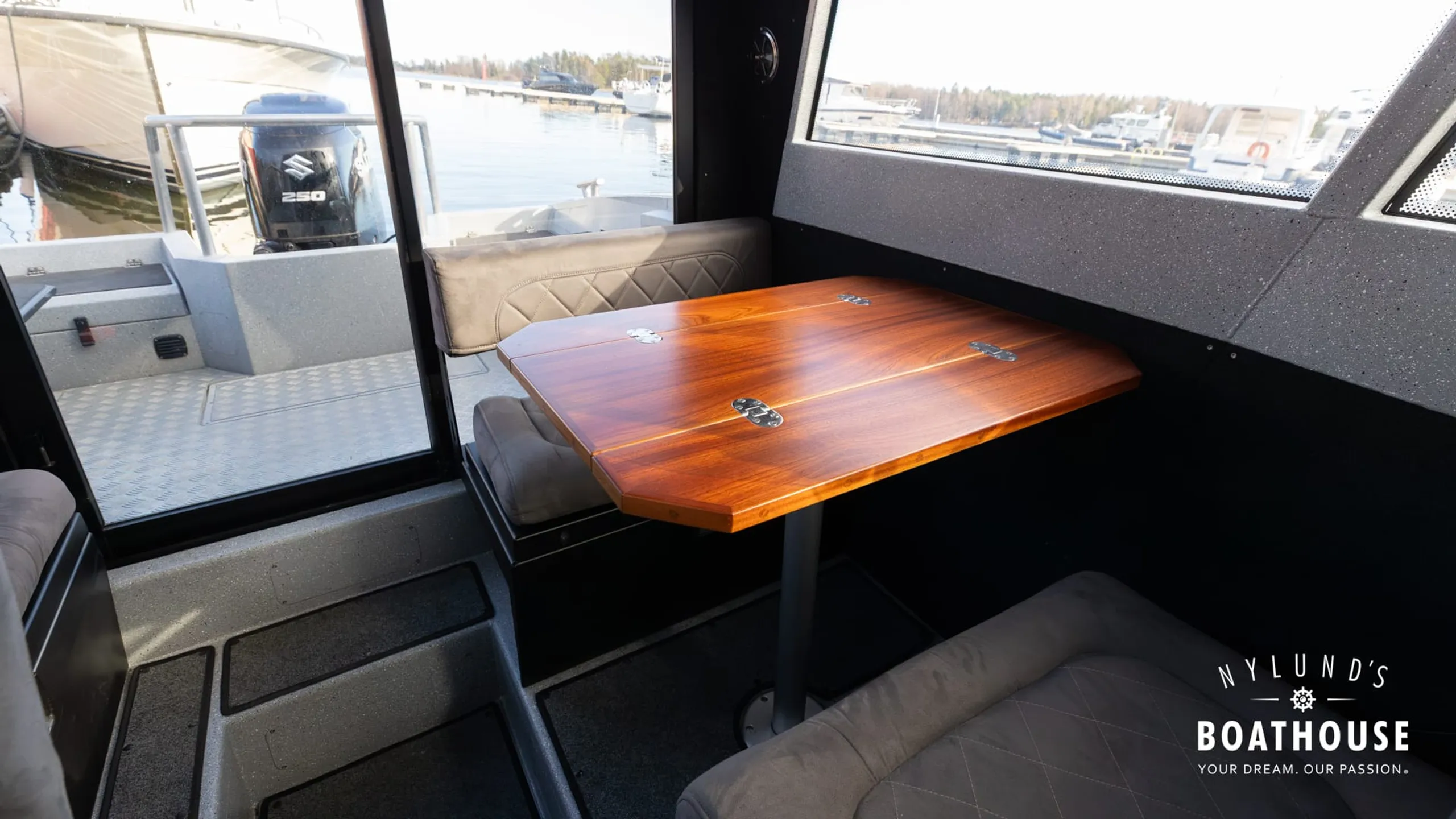 Vboats Voyager 700 Cabin - Image 38