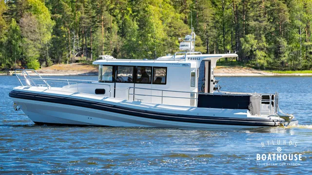 Paragon 31 Cabin