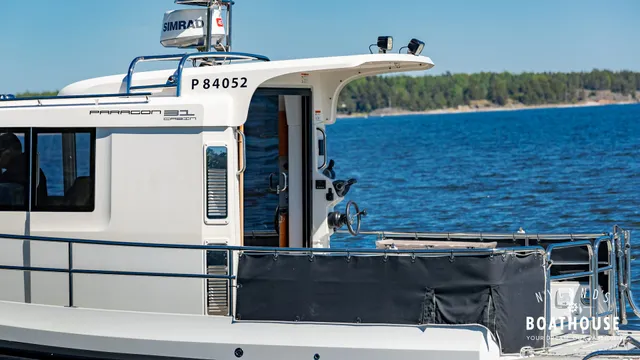 Paragon 31 Cabin