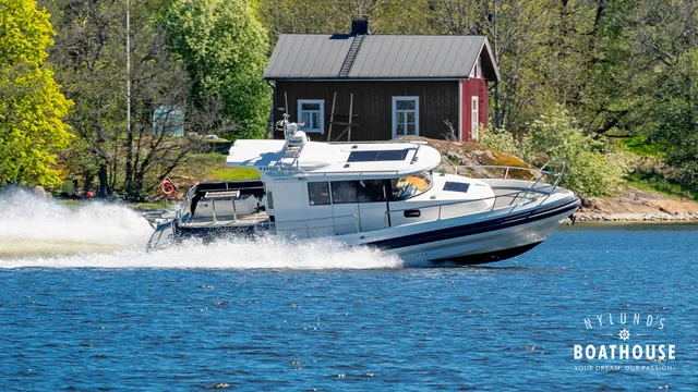 Paragon 31 Cabin