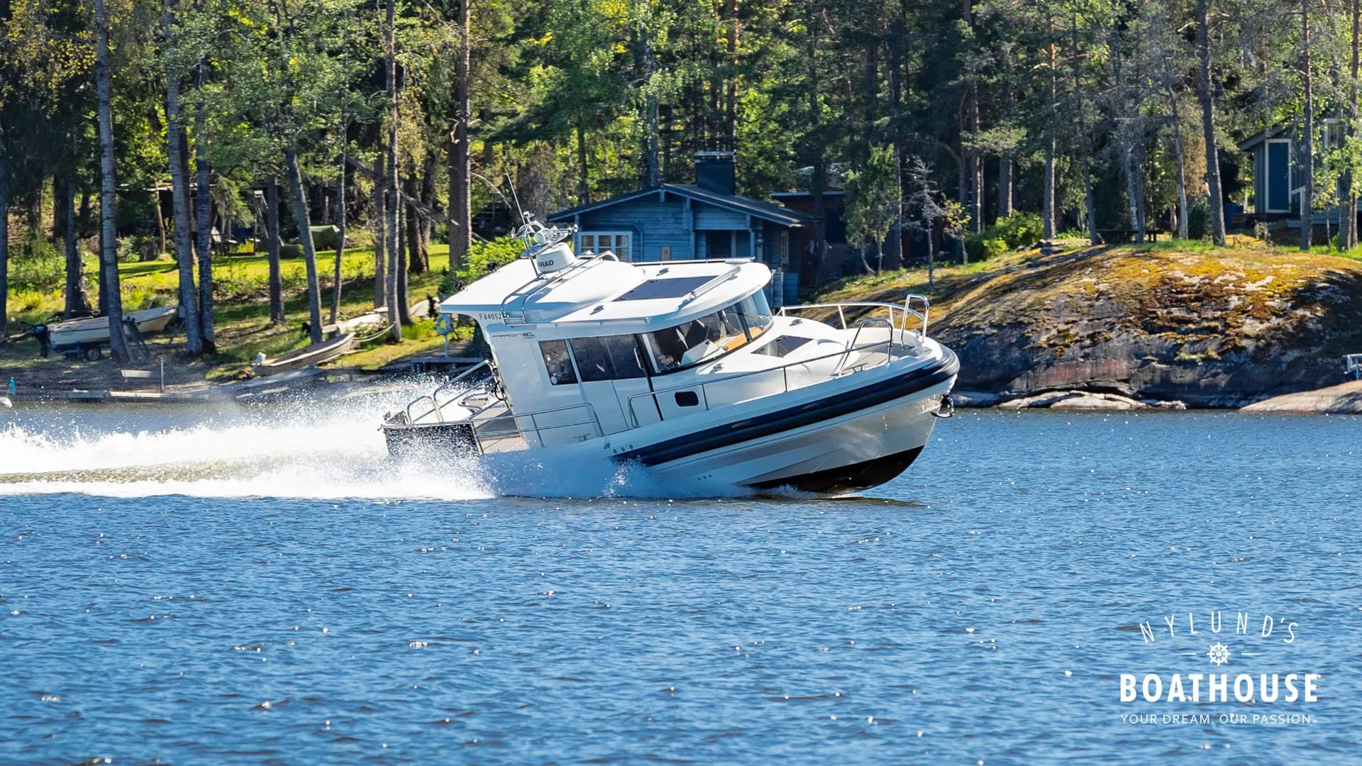 Paragon 31 Cabin - Image 17