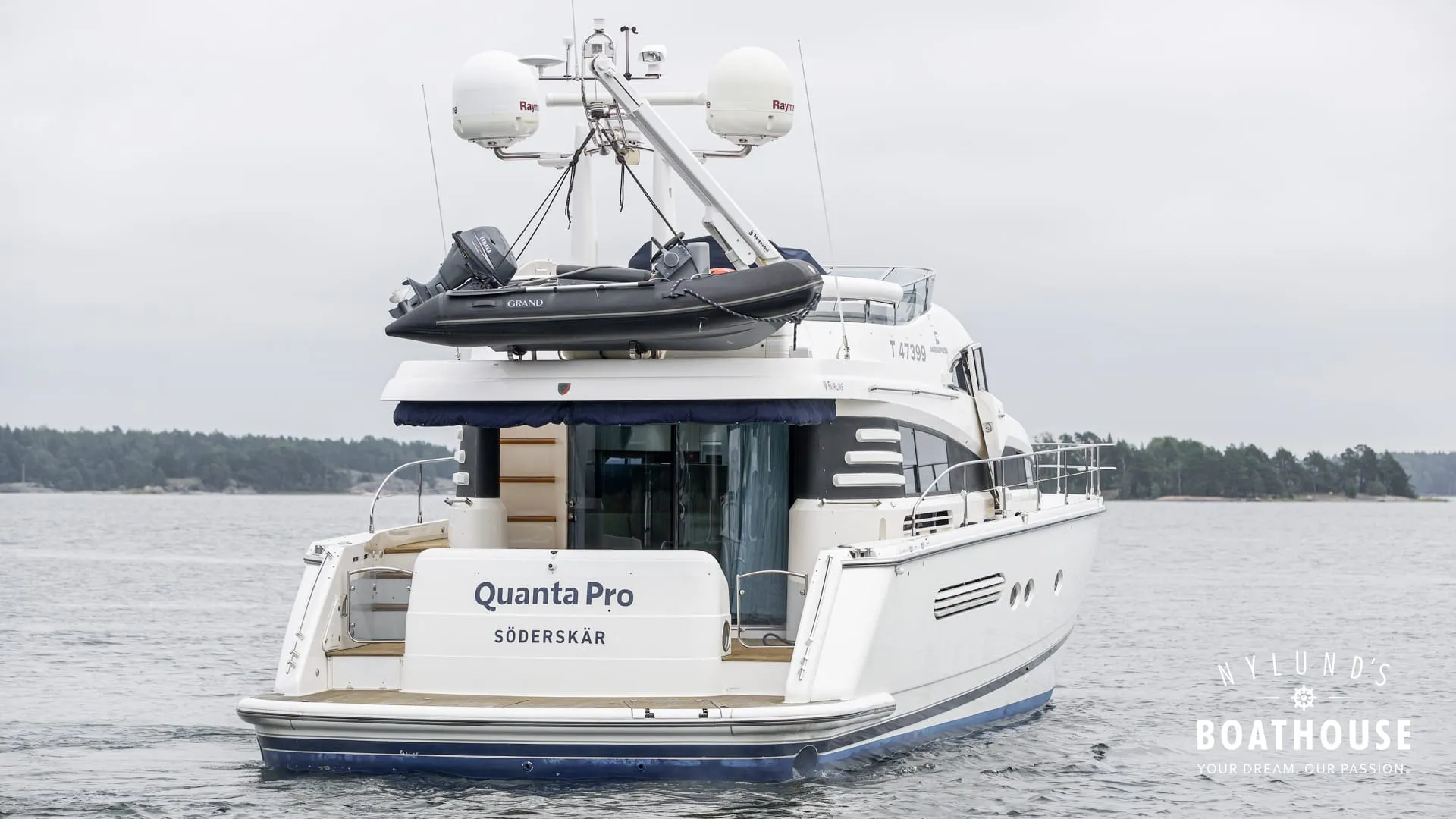 Fairline Squadron 62 - Image 9