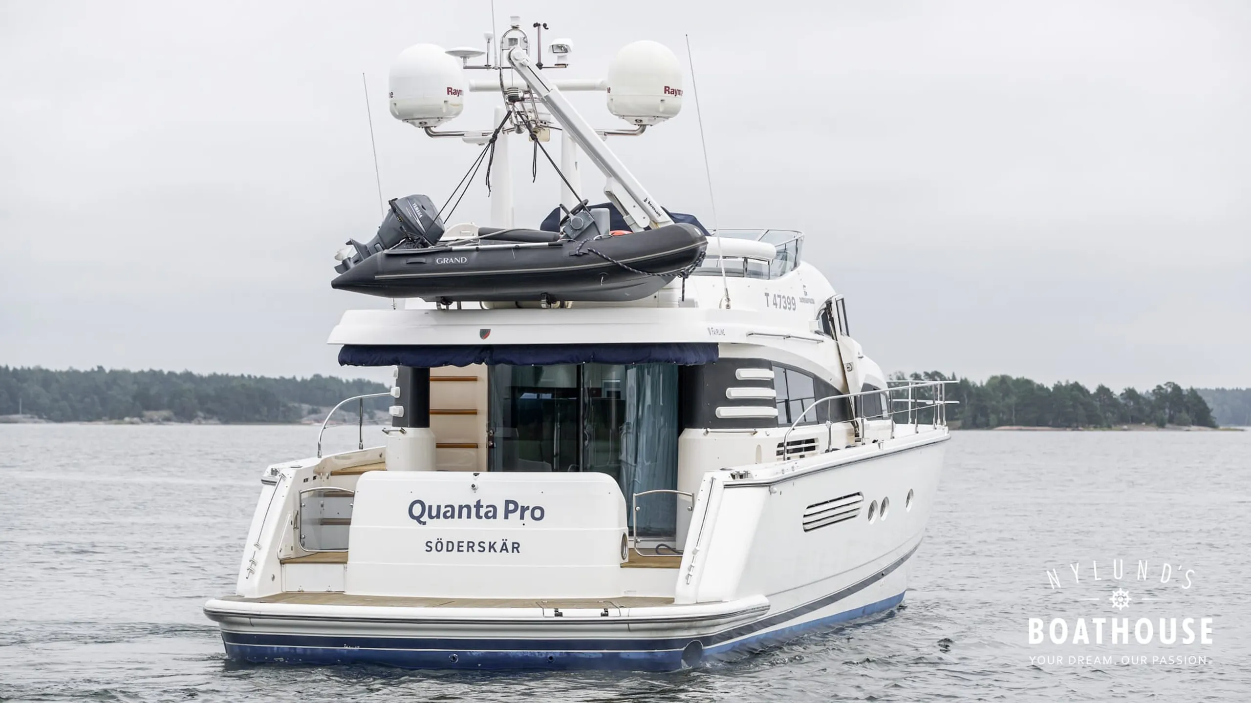 Fairline Squadron 62 - Image 9