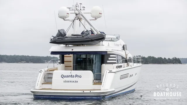 Fairline Squadron 62