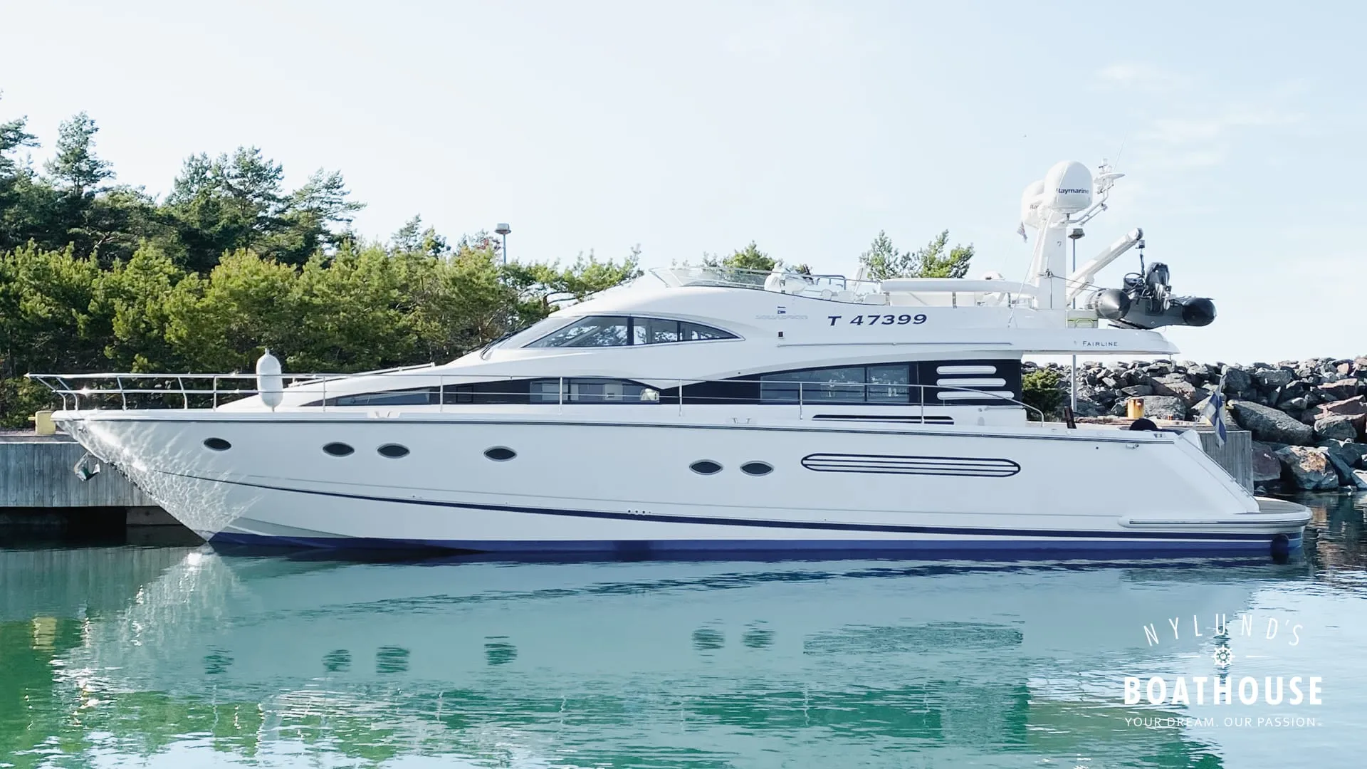 Fairline Squadron 62 - Image 10