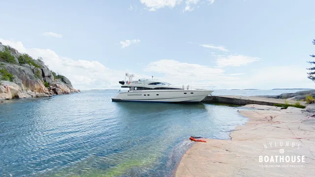Fairline Squadron 62