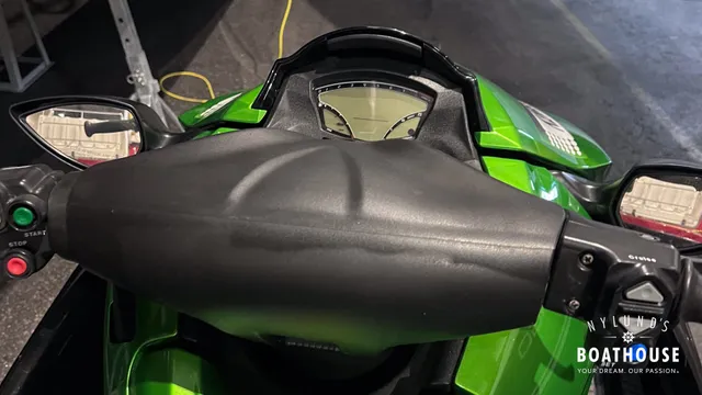 Kawasaki Ultra 300 X