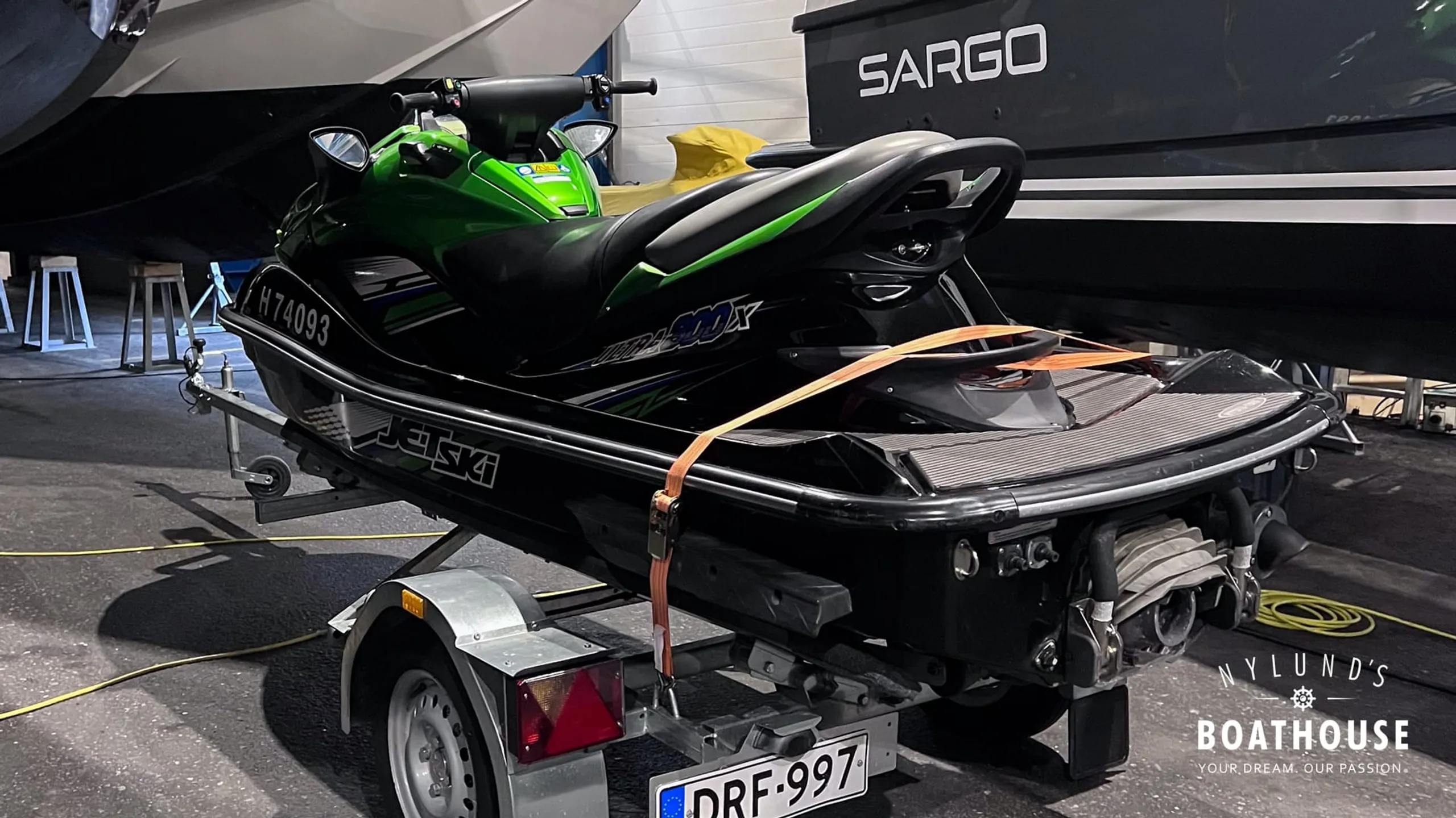 Kawasaki Ultra 300 X - Image 7