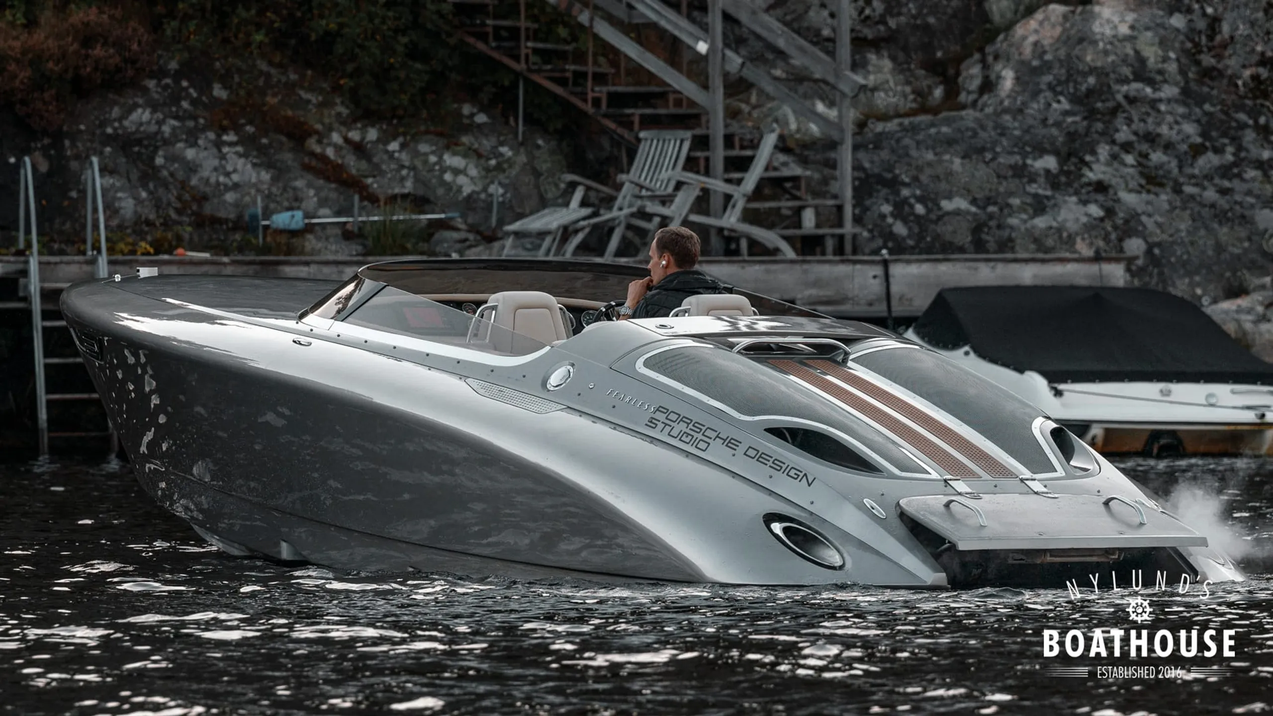 Donzi 28 Fearless Yacht - Image 1