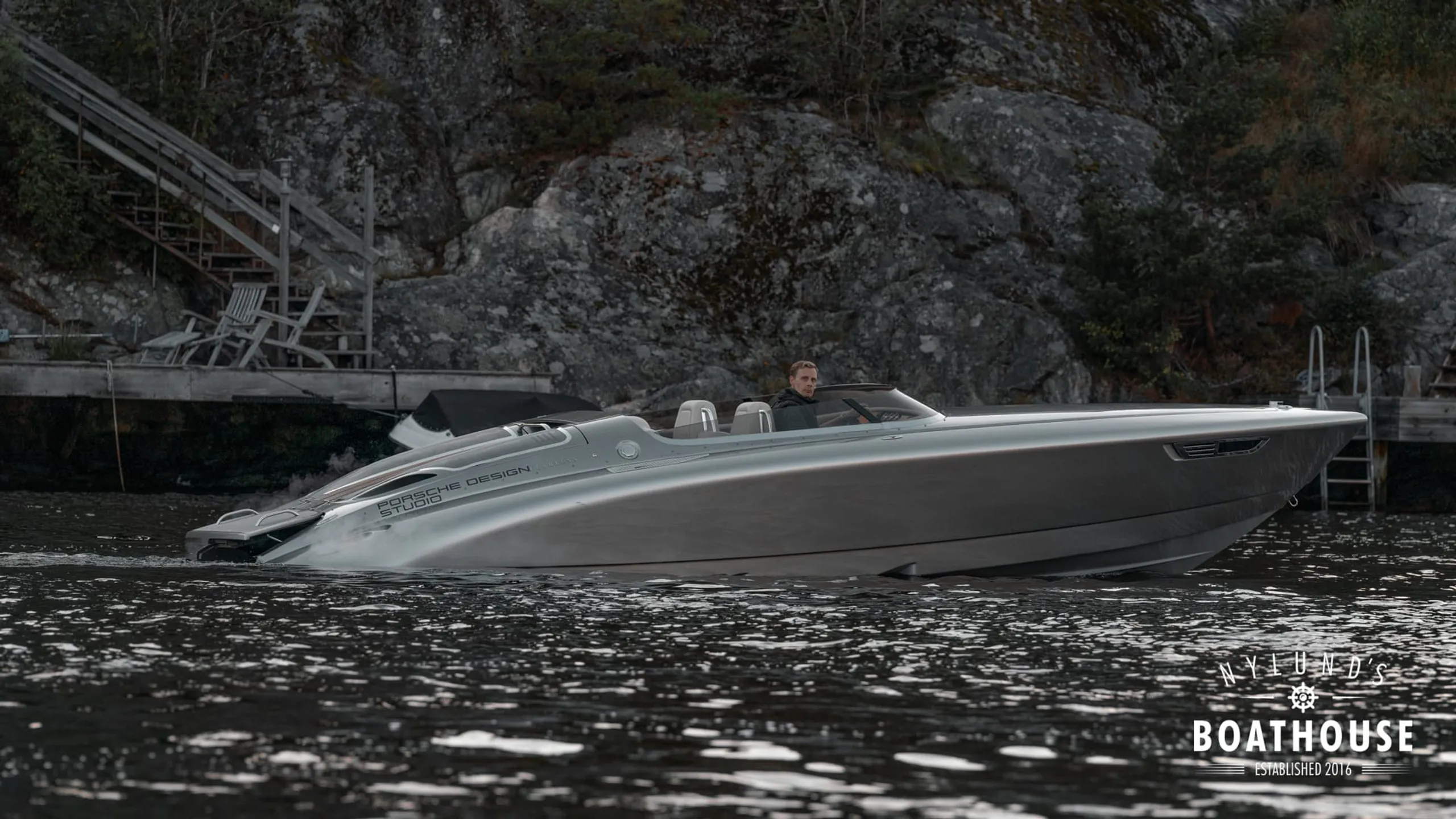 Donzi 28 Fearless Yacht - Image 17