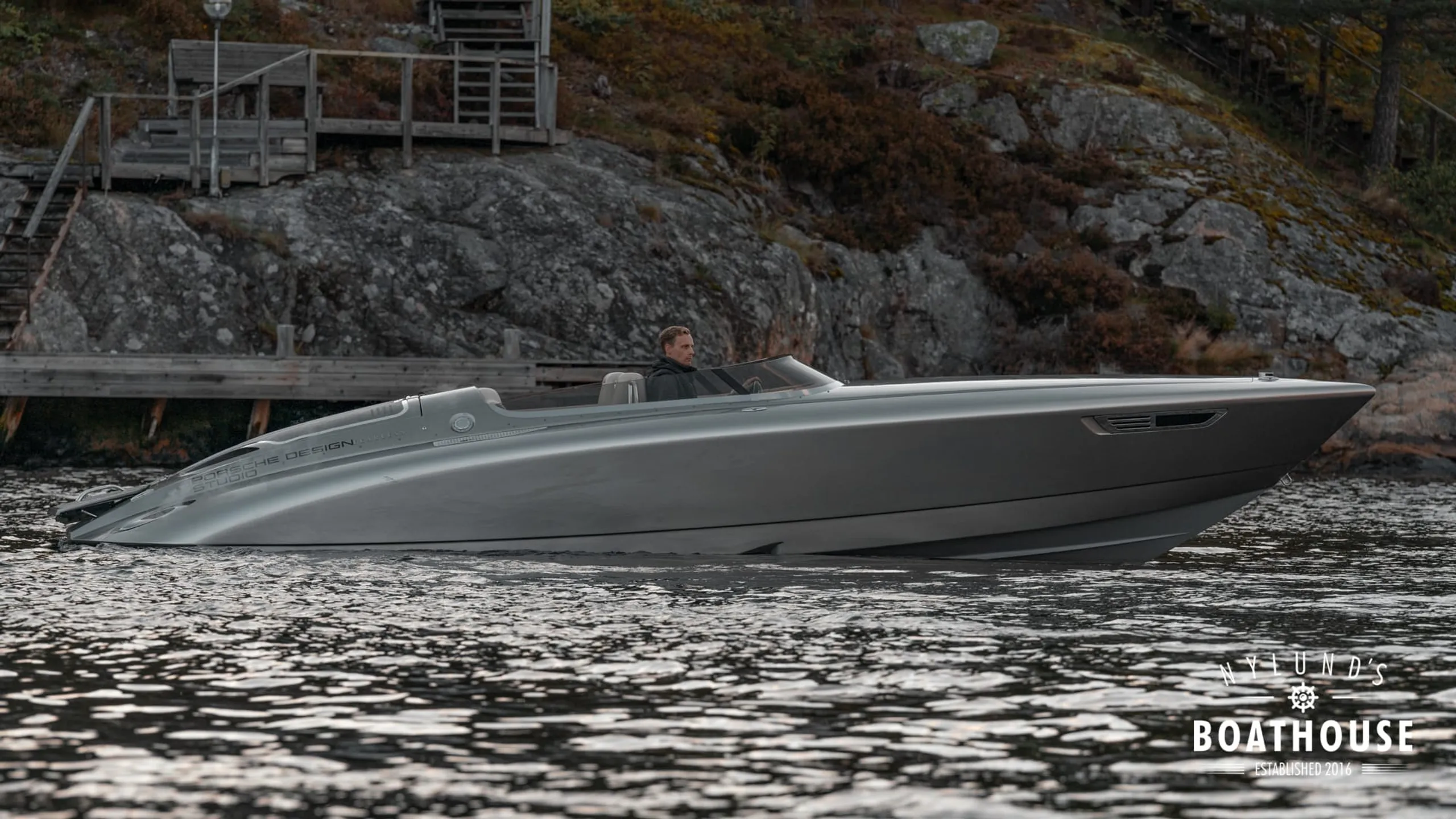 Donzi 28 Fearless Yacht - Image 6