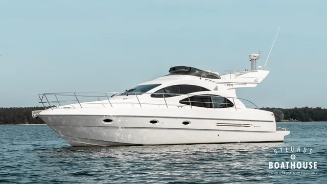 Azimut 42 Fly