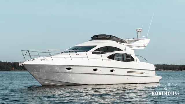 Azimut 42 Fly