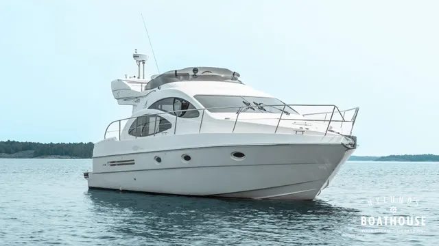 Azimut 42 Fly