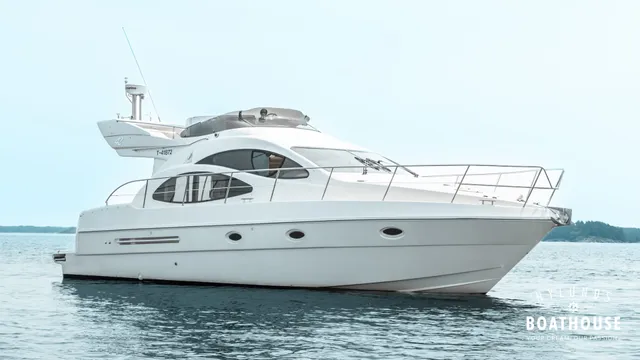 Azimut 42 Fly