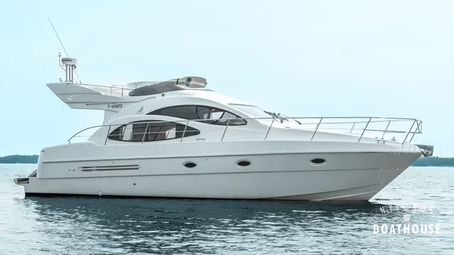 Azimut 42 Fly