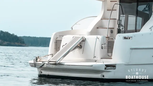 Azimut 42 Fly