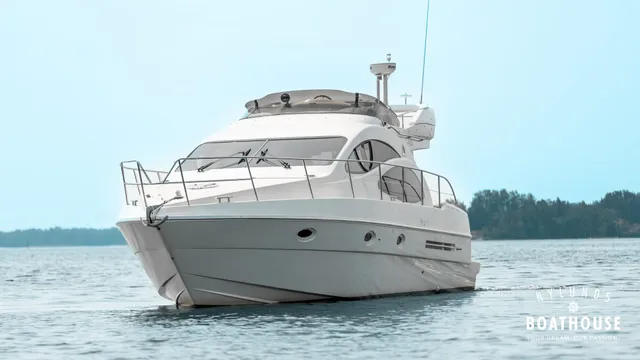 Azimut 42 Fly