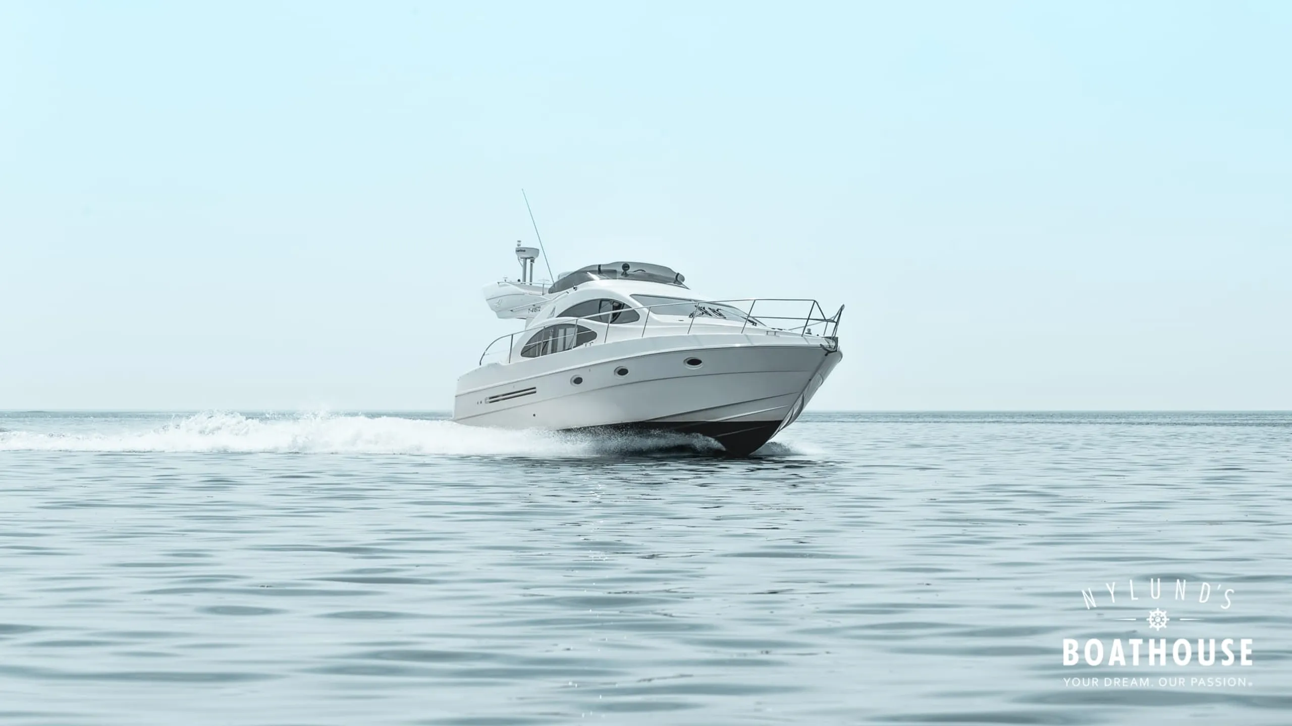 Azimut 42 Fly - Image 19